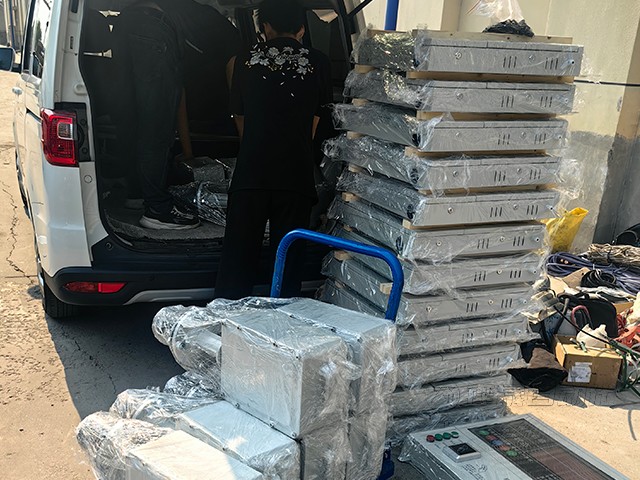 25套料位測(cè)量系統(tǒng)發(fā)往上海！